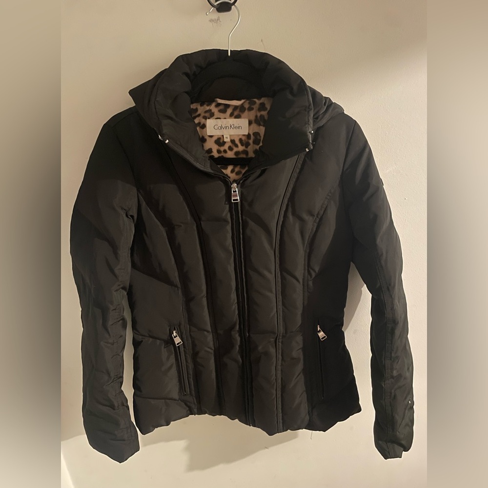 Calvin Klein Puffer Coat Size XS Leopard Print, Duck Down Stuffed Black